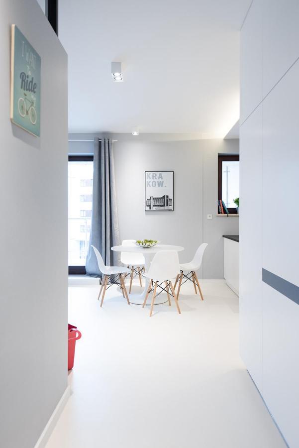 Premium Apartment For Old Town & Jewish Quarter - Balcony Plus Pool Onsite Krakow Exterior photo