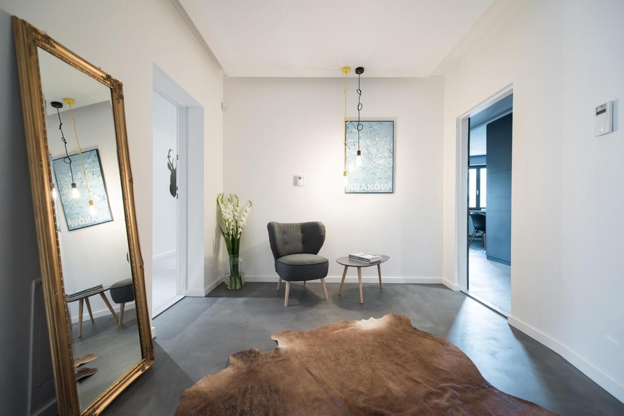 Premium Apartment For Old Town & Jewish Quarter - Balcony Plus Pool Onsite Krakow Exterior photo