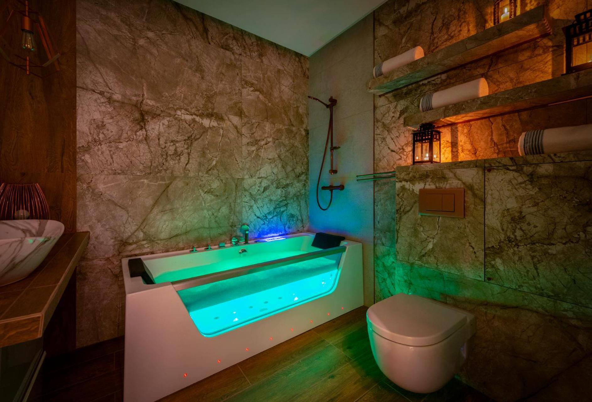 Premium Apartment For Old Town & Jewish Quarter - Balcony Plus Pool Onsite Krakow Exterior photo