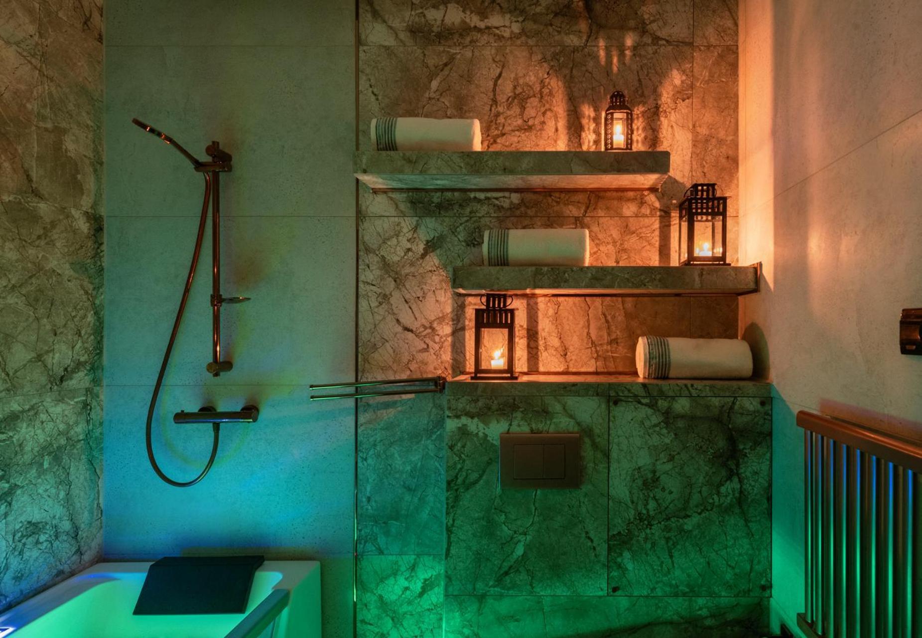 Premium Apartment For Old Town & Jewish Quarter - Balcony Plus Pool Onsite Krakow Exterior photo